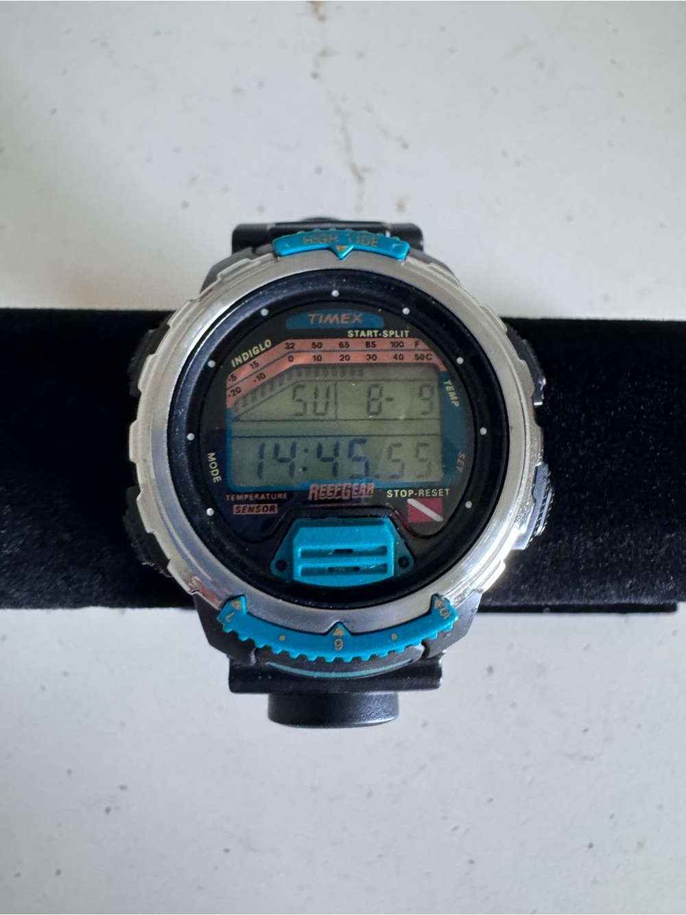 Vintage Timex Reef Gear Indiglo Backlight Illumination digital sports Watch